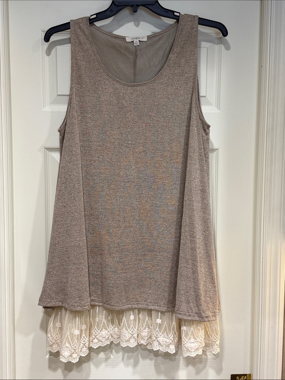 Umgee Taupe Sleeveless Tunic with Cream Lace Trim